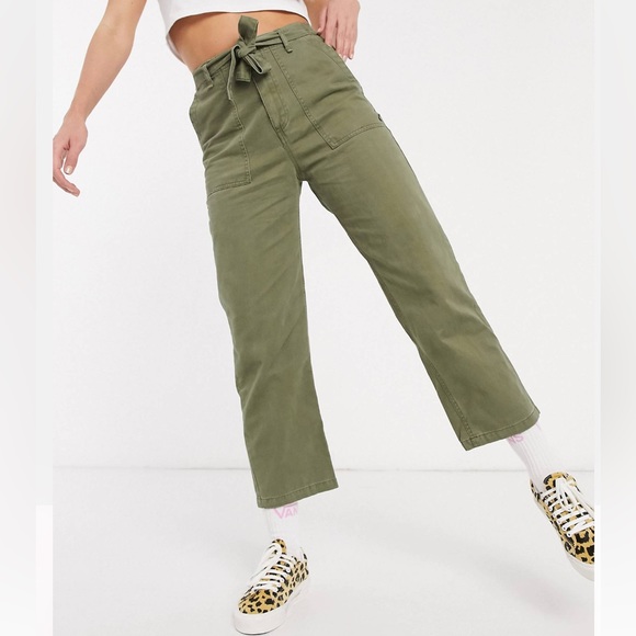 Pull&Bear tie waist pants in khaki - Picture 1 of 11